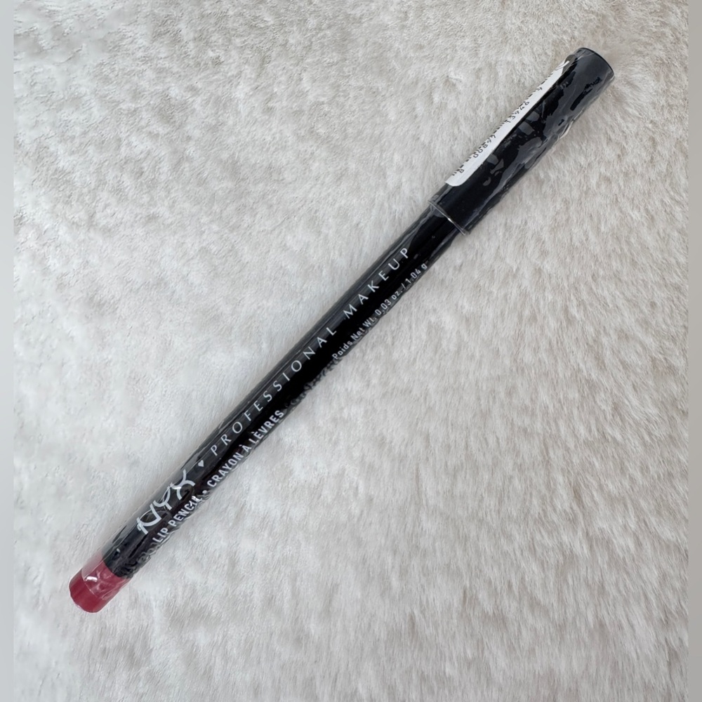 NYX Professional Makeup Slim Lip Liner, Peekaboo Neutral - Picture 3 of 5